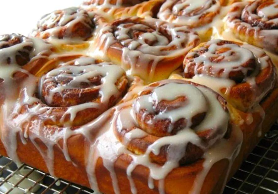 Cover Image for 7 Clever Ways to Upgrade Canned Cinnamon Rolls