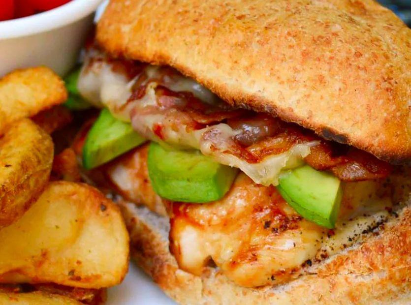 Cover Image for Dan's Ultimate Chicken Sandwich