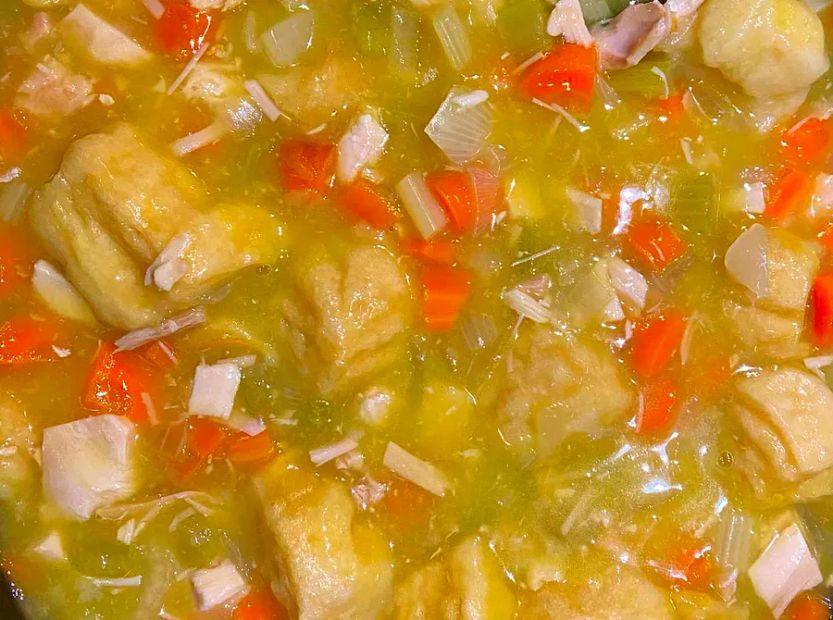 Cover Image for Slow Cooker Turkey with Dumplings