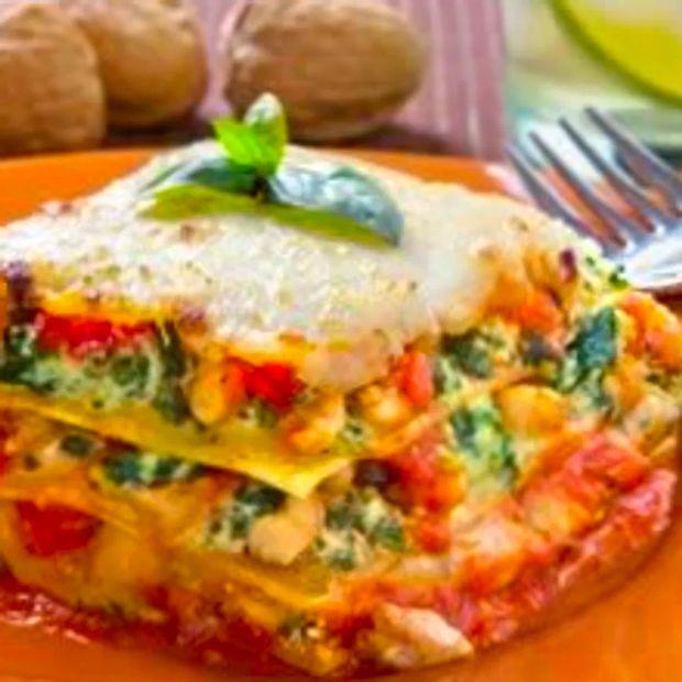 Cover Image for Spinach Lasagna with Walnut Pesto Sauce
