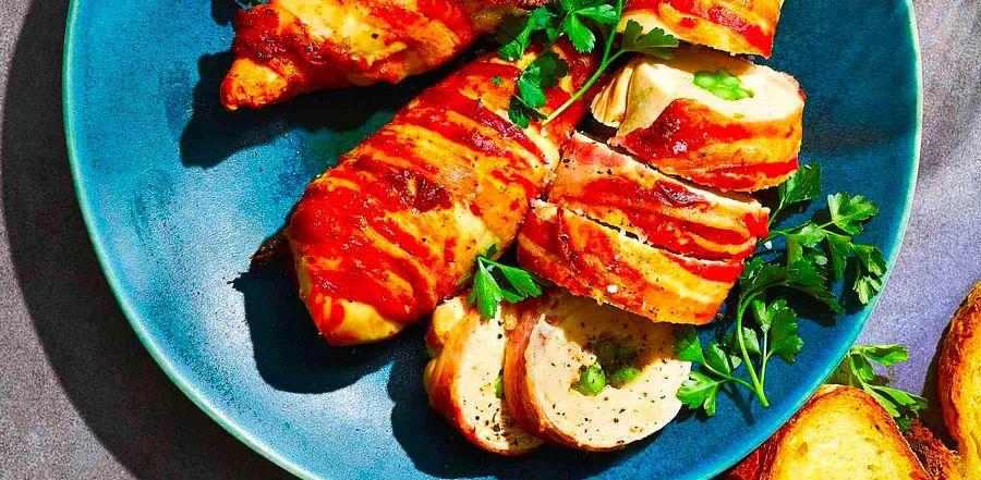 Cover Image for Crispy Bacon-Wrapped Chicken Breasts with Asparagus and Cheese in the Air Fryer