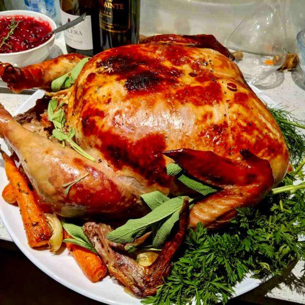 Cover Image for Turducken: A Three-Bird Wonder