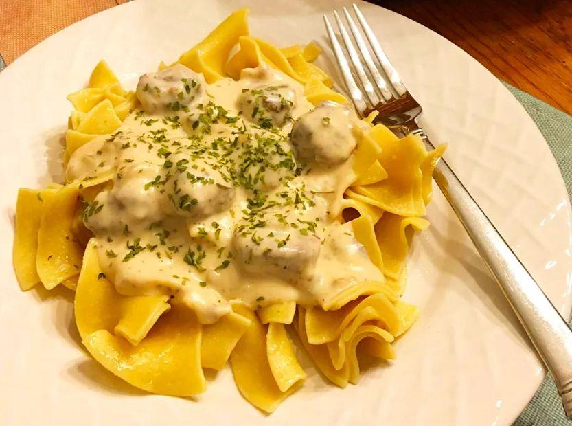 Cover Image for Easy Meatball Stroganoff