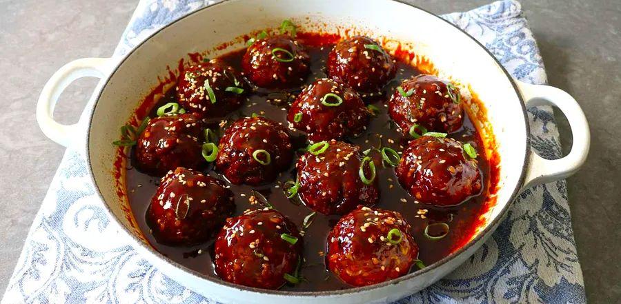 Cover Image for Korean BBQ-Inspired Meatballs