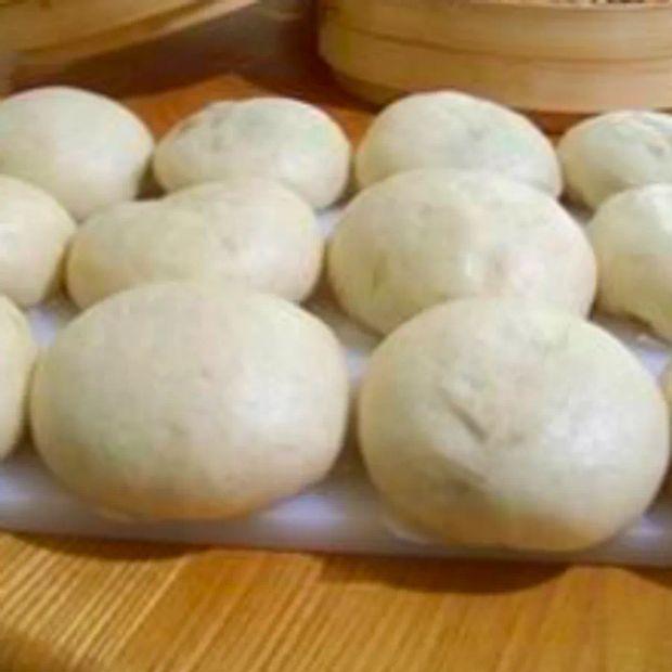 Cover Image for Siopao (Filipino Steamed Dumplings)