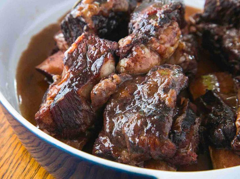 Cover Image for Instant Pot Braised Short Ribs