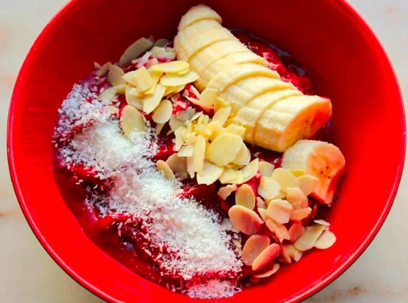 Cover Image for Blueberry Banana Smoothie Bowl