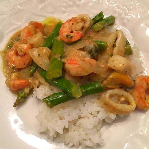 Cover Image for Seafood Curry Medley