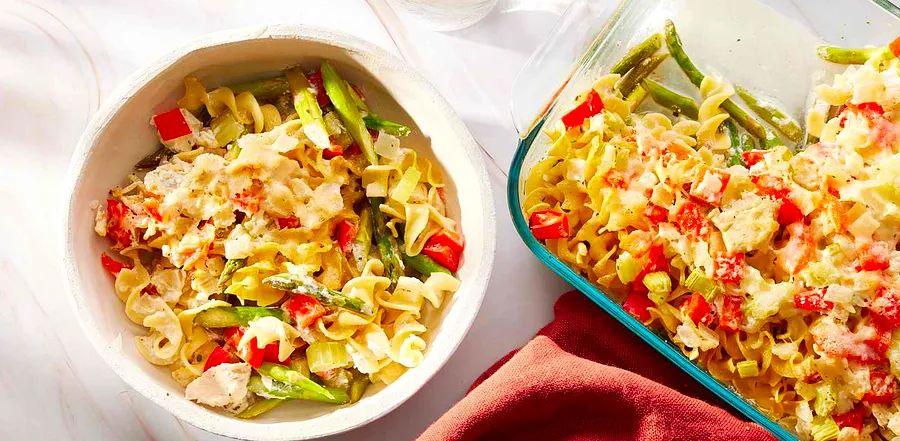 Cover Image for Cheesy Chicken and Asparagus Casserole