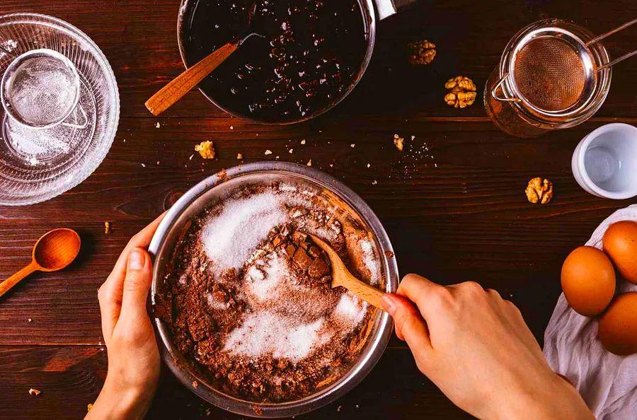 Cover Image for Why You Should Convert Measurements in Baking — and How It Can Improve Your Recipes