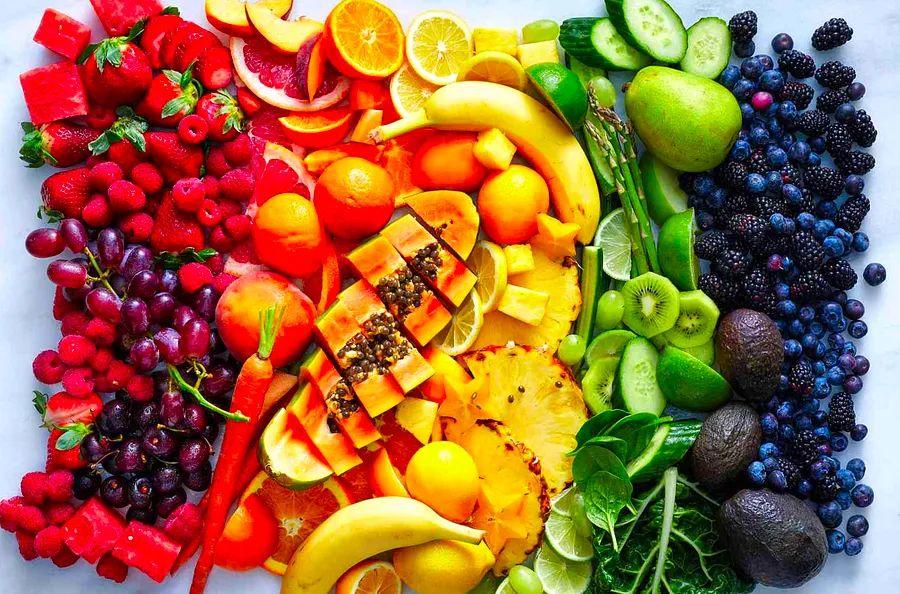 Cover Image for The Best and Worst Fruits for Diabetics