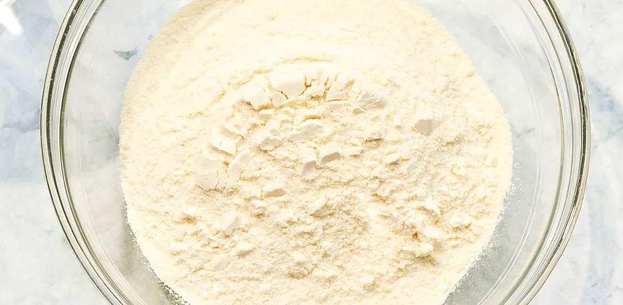 Cover Image for Stop Eating These Dessert Dips—Raw Cake Mix Can Be Harmful