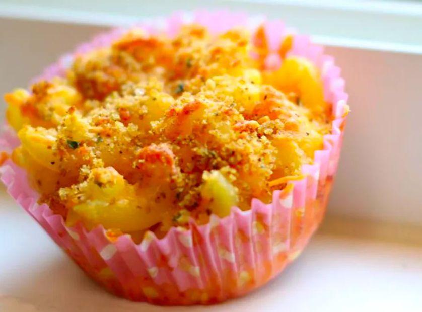 Cover Image for Cheesy Mac and Cheese Muffin Bites