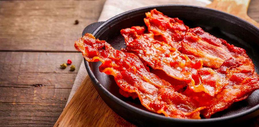 Cover Image for I Asked 4 Chefs for the Best Way to Cook Bacon, and They All Agreed on the Same Method