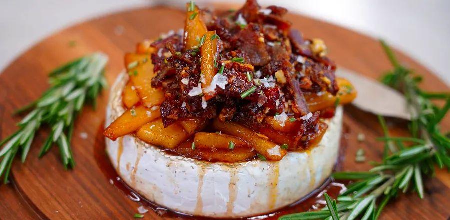 Cover Image for 7 Delicious Ways to Savor Brie Cheese