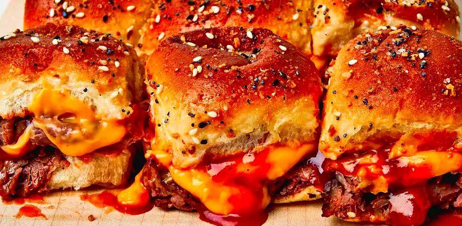 Cover Image for Roast Beef and Cheddar Sliders