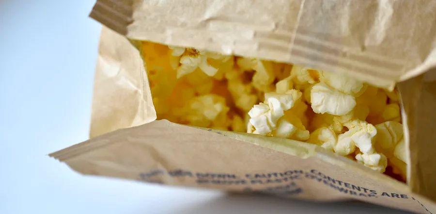 Cover Image for What Happens When You Ignore the 'This Side Up' on Microwave Popcorn Bags
