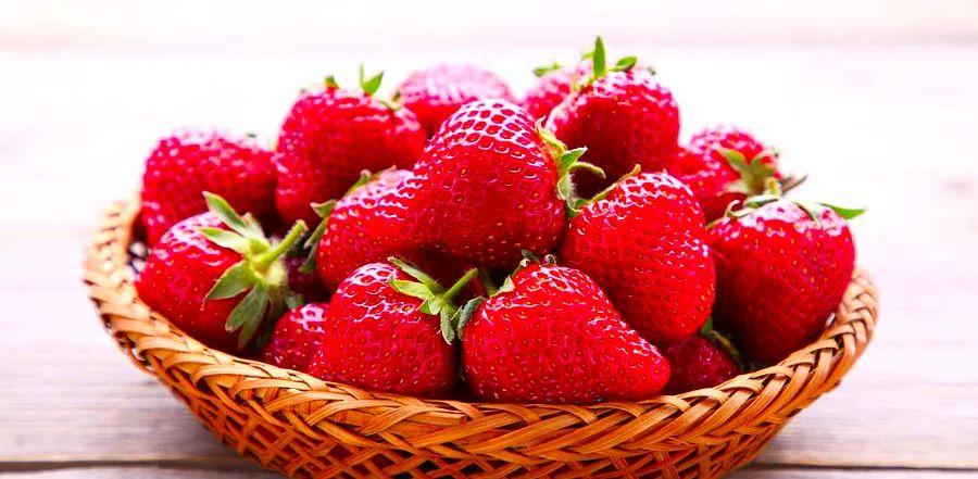 Cover Image for The Ultimate Guide to Storing Fresh Strawberries for Maximum Freshness