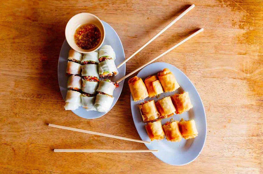 Cover Image for Spring Rolls, Summer Rolls, and Egg Rolls: How Are They Different?