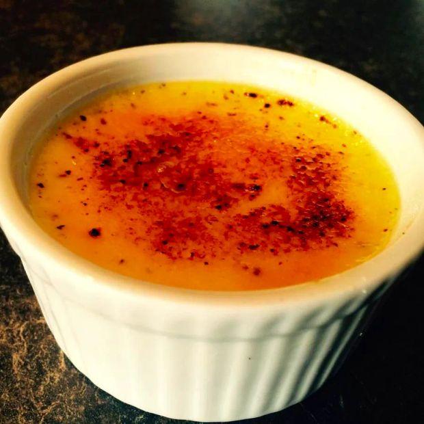 Cover Image for Simple 3-Ingredient Vanilla Crème Brûlée