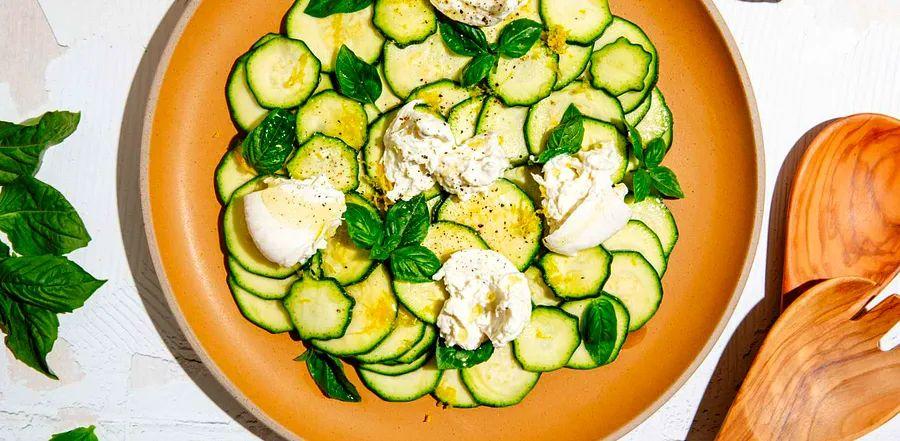 Cover Image for Giada’s Zucchini Crudo: The 2023 Twist on the Classic Caprese Salad