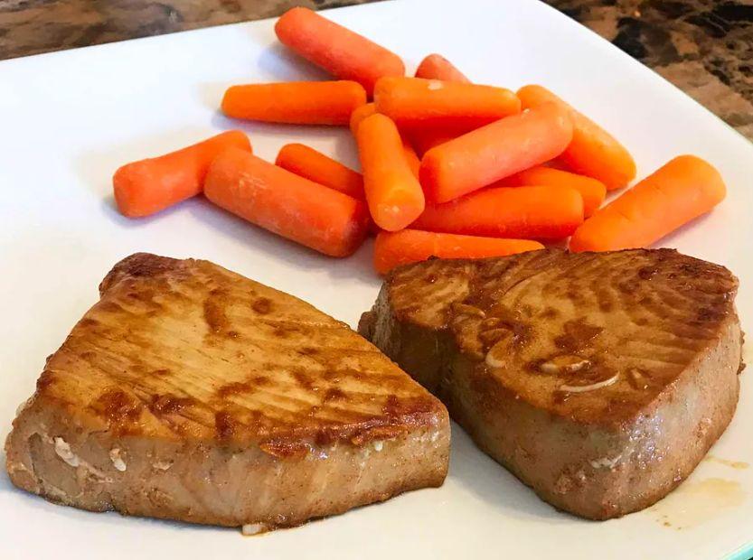 Cover Image for Delicious Pan-Seared Tuna Steaks