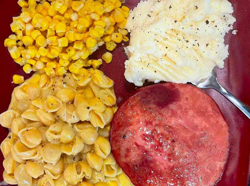 Cover Image for Simple Baked Ham Steaks