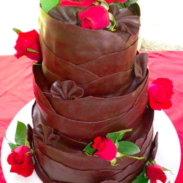 Cover Image for Expert Techniques for Decorating Cakes and Cupcakes
