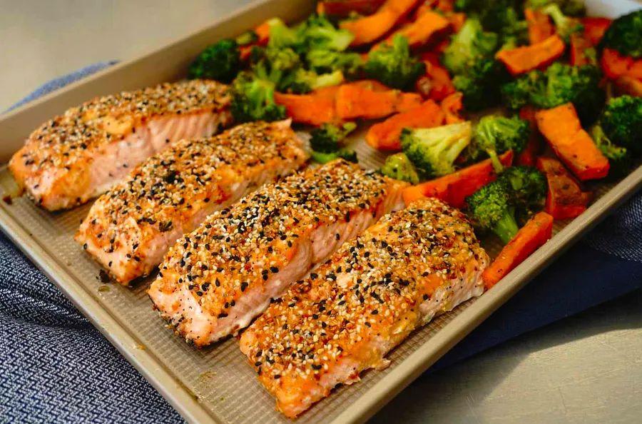 Cover Image for Salmon Sheet Pan Delight