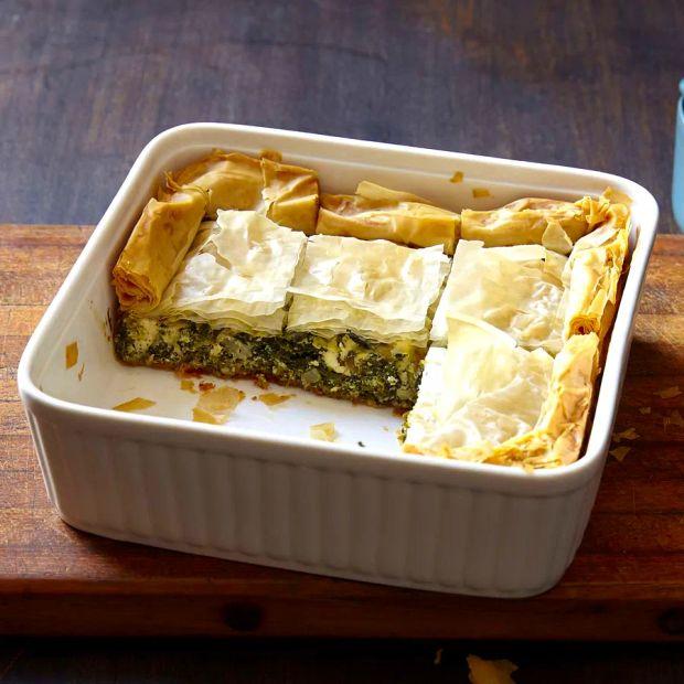 Cover Image for Spanakopita (Greek Spinach Pie) Delight