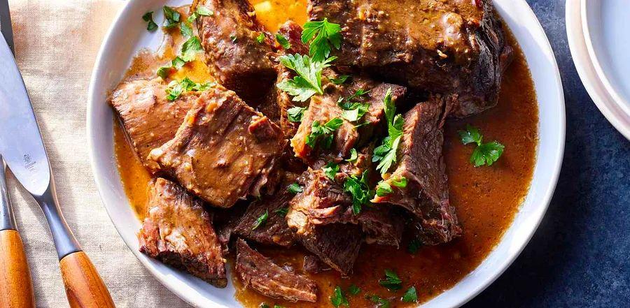 Cover Image for Three-Season Slow Cooker Roast