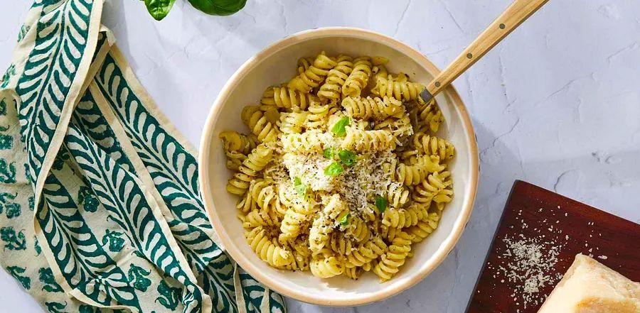 Cover Image for Pesto Pasta Delight