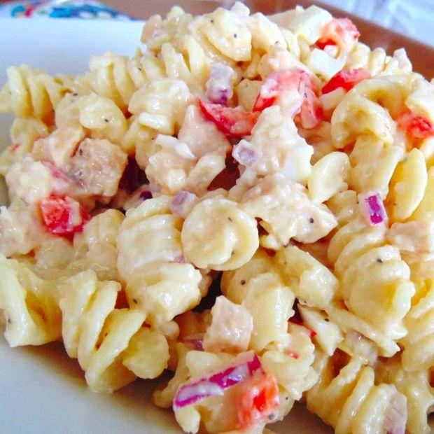 Cover Image for Chicken Caesar Pasta Salad Delight
