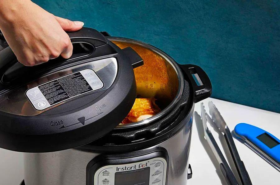 Cover Image for How to Prepare Chicken Thighs in the Instant Pot