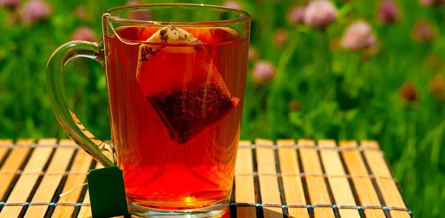 Cover Image for The Hidden Risks of Brewing Tea in the Sun
