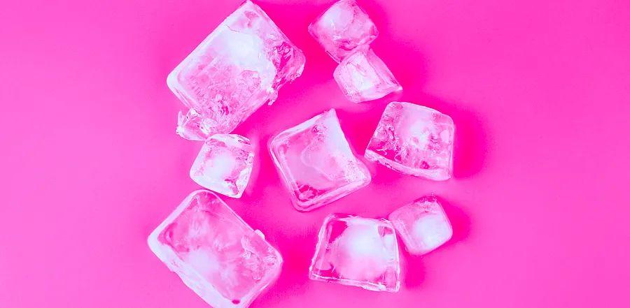 Cover Image for Is Eating Ice Harmful to Your Health?