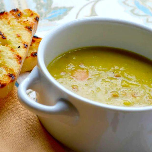 Cover Image for Ham and Split Pea Soup — A Hearty and Flavorful Delight