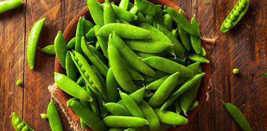 Cover Image for Snow Peas vs. Snap Peas: Key Differences Explained