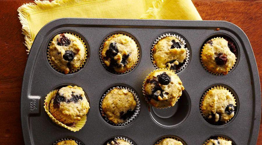 Cover Image for Glass vs. Metal: Which Type of Pan is Best for Baking?