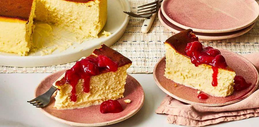 Cover Image for 9 Great Alternatives to Cream Cheese (and 1 Recipe) When You're Out of the Real Thing