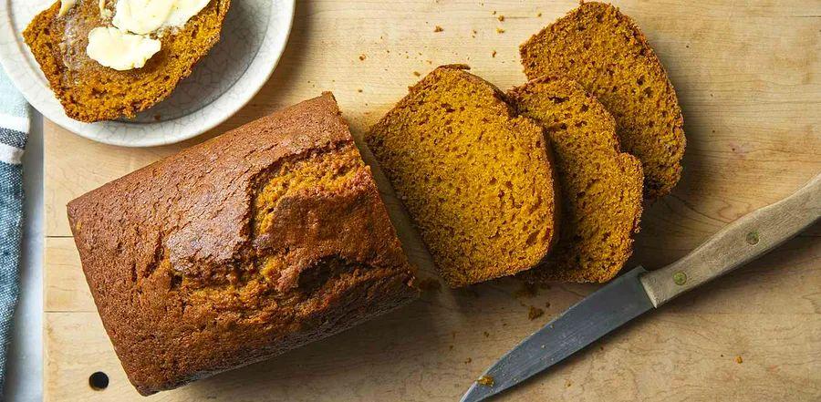 Cover Image for This Brilliant 1-Ingredient Trick for Perfect Fall Baking Might Be Hiding in Your Pantry