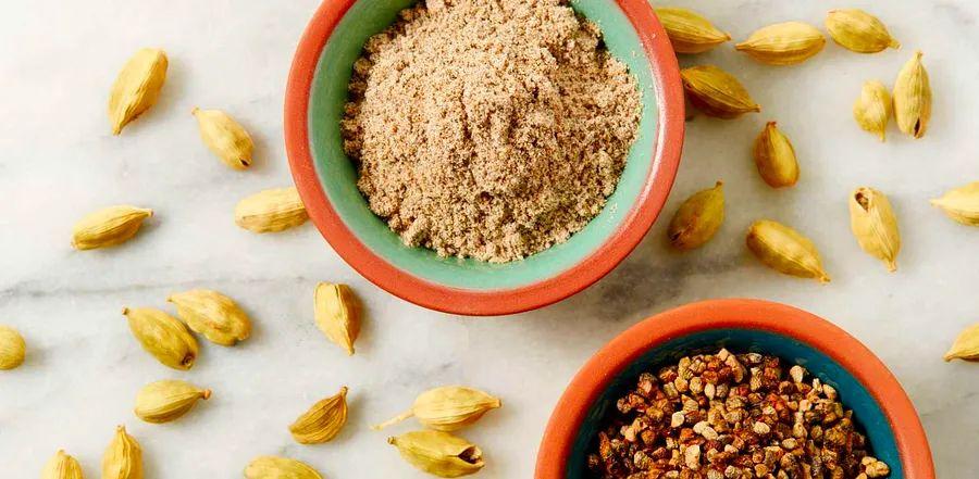 Cover Image for What is Cardamom and How Can You Use It?