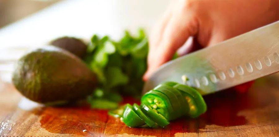 Cover Image for How to Relieve the Stinging Burn from Hot Peppers