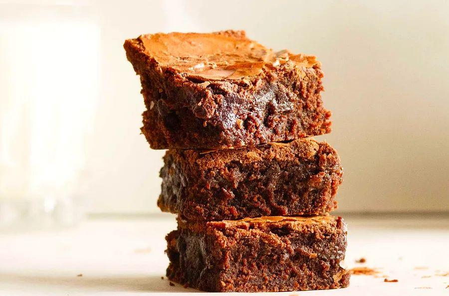Cover Image for Six Clever Ways to Make Boxed Brownie Mix Taste Like Homemade