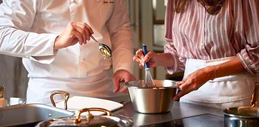 Cover Image for 6 Cooking School Lessons I Still Use Every Day in My Kitchen