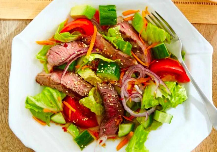 Cover Image for 13 Steak Salad Recipes You'll Absolutely Love