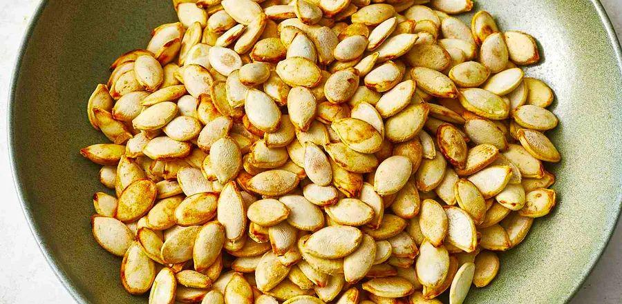 Cover Image for Is It Safe to Eat the Shells of Pumpkin Seeds?