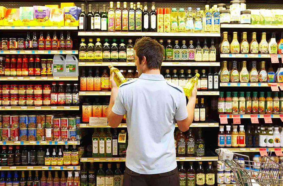 Cover Image for Essential Anti-Inflammatory Oils to Include in Your Diet (and the Harmful Ones to Avoid)
