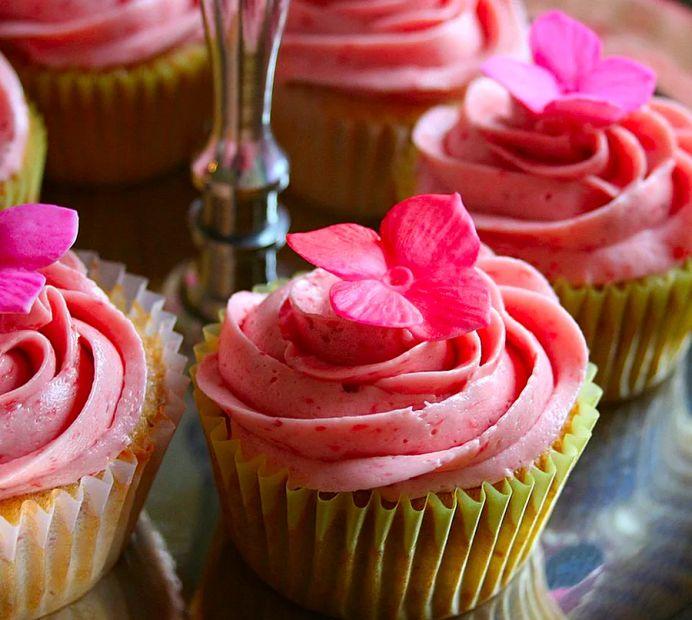 Cover Image for 3 Simple Techniques for Perfectly Frosted Cupcakes