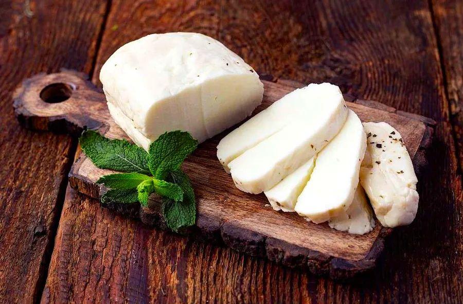 Cover Image for Everything You Need to Know About Halloumi, the Grill-Friendly Cheese (and Beyond)